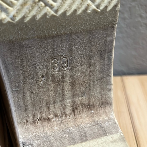 No. 6 Bone Clog Heels 39 Suede Beige Tan Color - Picture 10 of 12